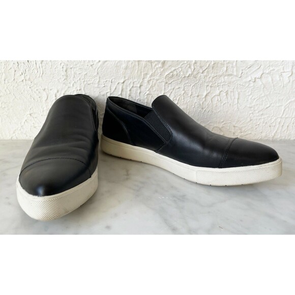 Vince Paeyre Black Leather Pointed Toe Slip On Loafer Sneaker - Women's Size 5 - Picture 1 of 10